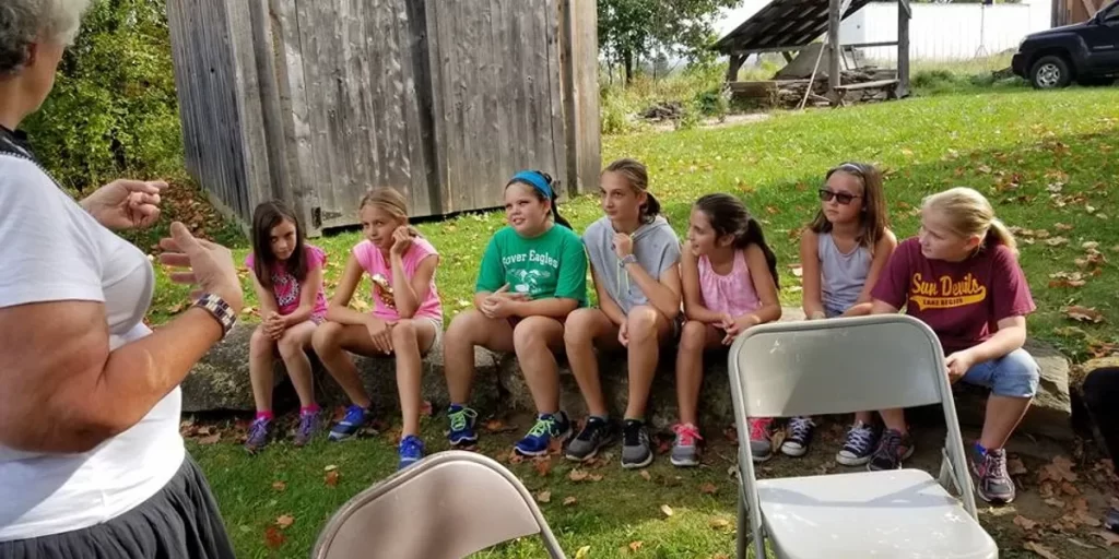 Children at the Old Stone House Museum being taught about the Abenaki.